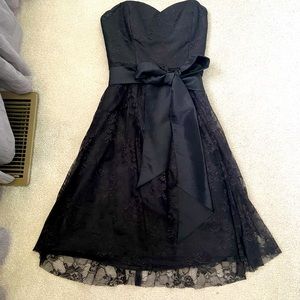 Strapless lace vintage dress